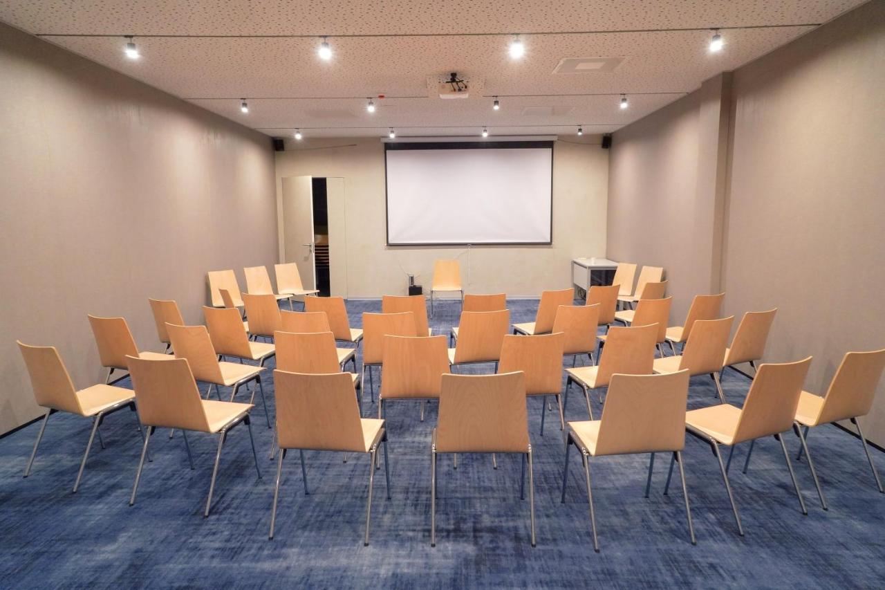 ホテル Shambala Wellness Club Rozhny エクステリア 写真