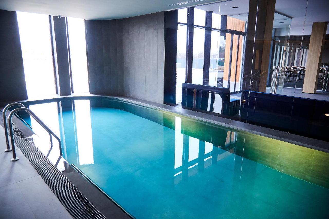 ホテル Shambala Wellness Club Rozhny エクステリア 写真